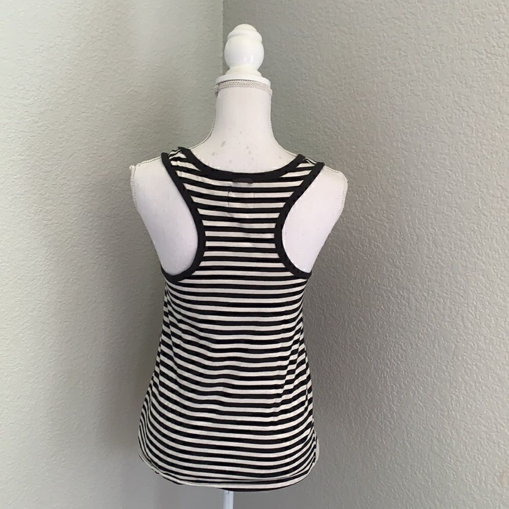 Camp Collection BZ Tank Top - Picture 4 of 8